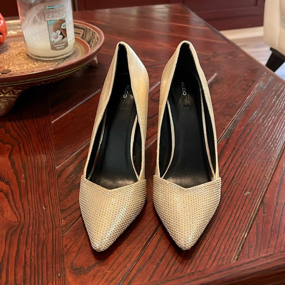 Aldo women’s shoes, gold size 8